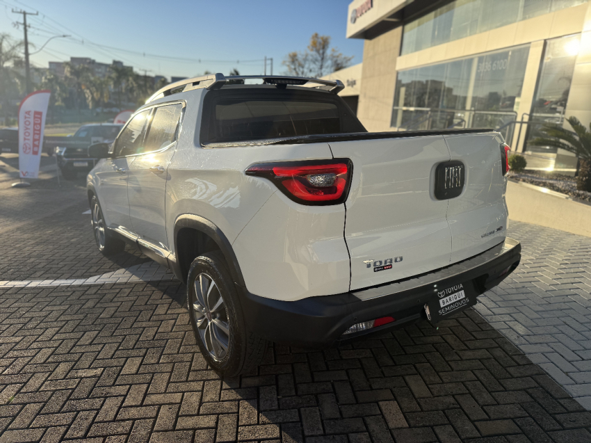 fiat toro 2.0 16v turbo diesel volcano 4wd at9 4p automatico 2020