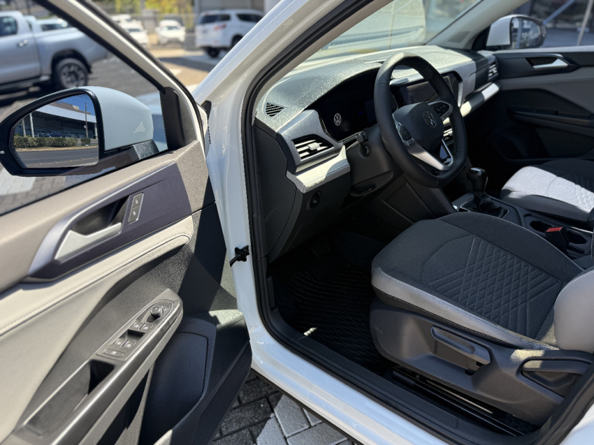 volkswagen taos 1.4 250 tsi total flex comfortline automatico 4p 2022