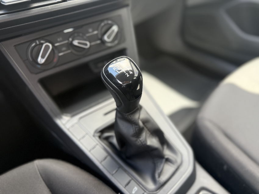 volkswagen polo 1.0 mpi track manual flex 4p 202414