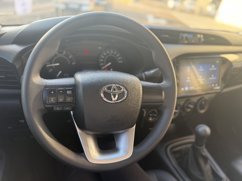 toyota hilux 2.8 d-4d turbo diesel cd power pack 4x4 manual 4p 202415