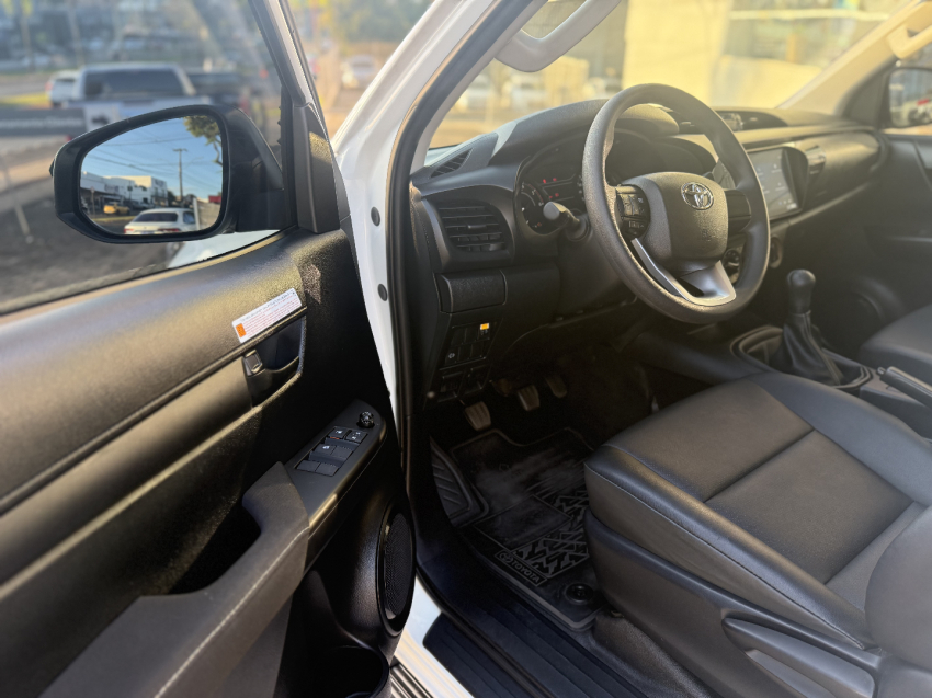 toyota hilux 2.8 d-4d turbo diesel cd power pack 4x4 manual 4p 20249