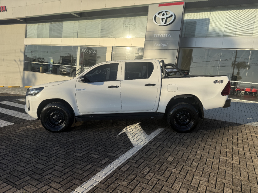 toyota hilux 2.8 d-4d turbo diesel cd power pack 4x4 manual 4p 20243