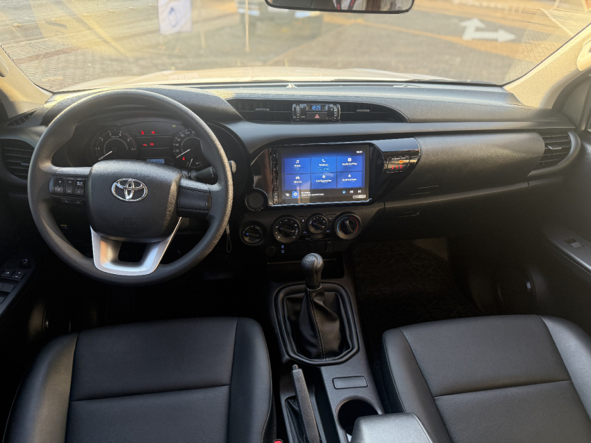 toyota hilux 2.8 d-4d turbo diesel cd power pack 4x4 manual 4p 202410