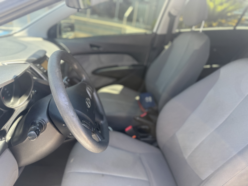 hyundai hb20 1.0 comfort plus 12v flex 4p manual automatico 201512