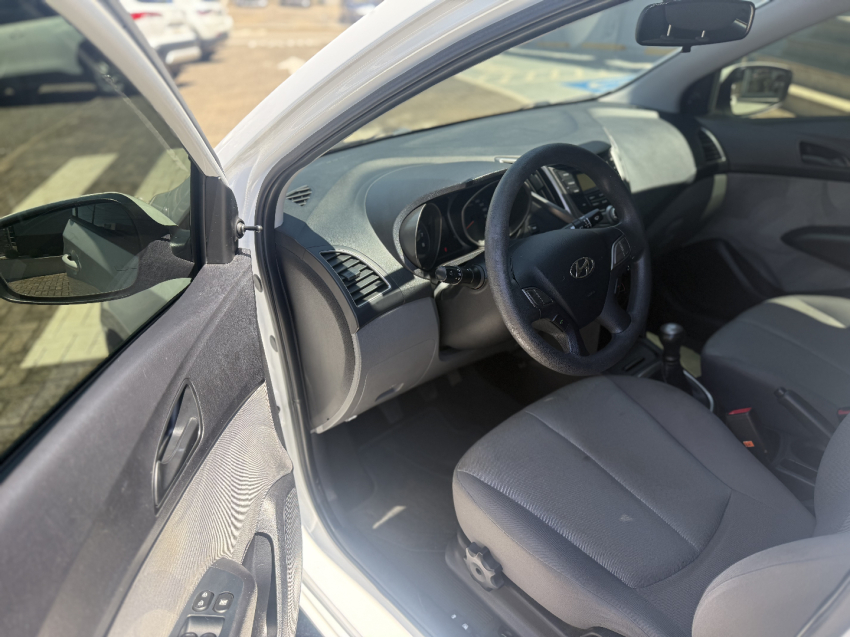 hyundai hb20 1.0 comfort plus 12v flex 4p manual automatico 201511