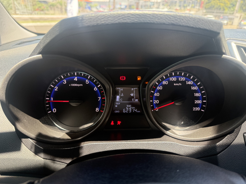 hyundai hb20 1.0 comfort plus 12v flex 4p manual automatico 201510