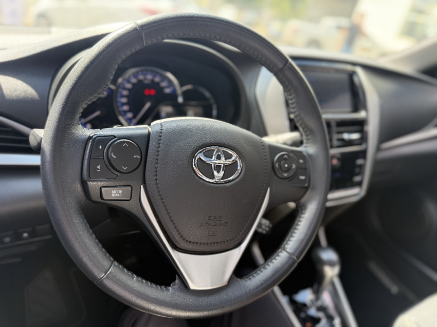 toyota yaris 1.5 16v flex xls connect multidrive 4p automatico 202214