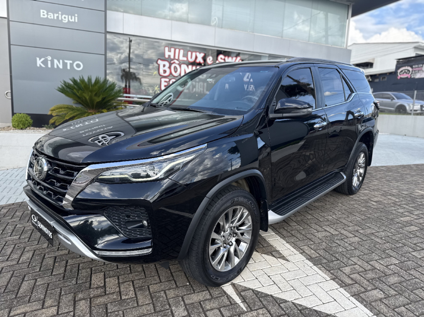 toyota hilux sw4 2.8 d-4d turbo diesel srx 4x4 automatico 4p 20212