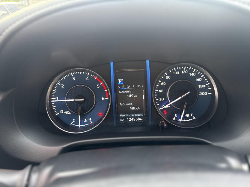 toyota hilux sw4 2.8 d-4d turbo diesel srx 4x4 automatico 4p 202111