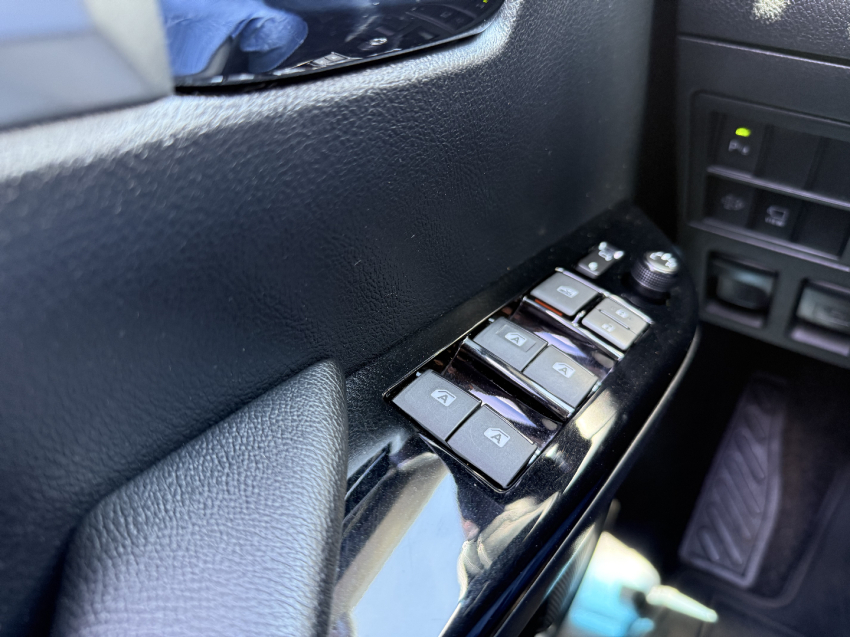 toyota hilux 2.8 d-4d turbo diesel cd srx 4x4 automatico 4p 202218