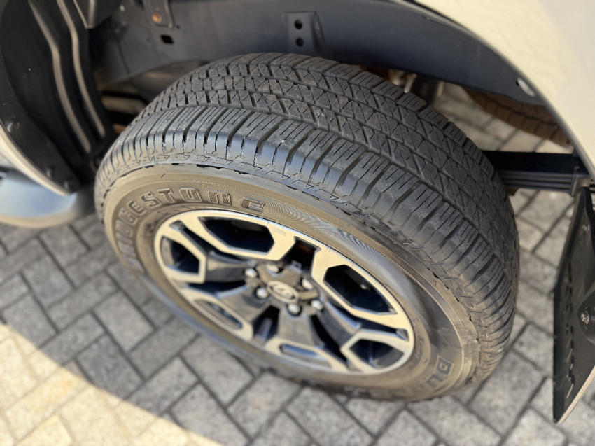 toyota hilux 2.8 d-4d turbo diesel cd srx 4x4 automatico 4p 202220