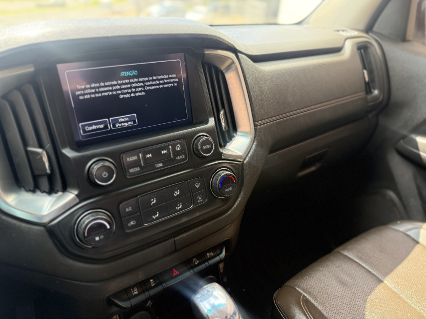 chevrolet s10 2.8 high country 4x4 cd 16v turbo diesel 4p automatico 201712