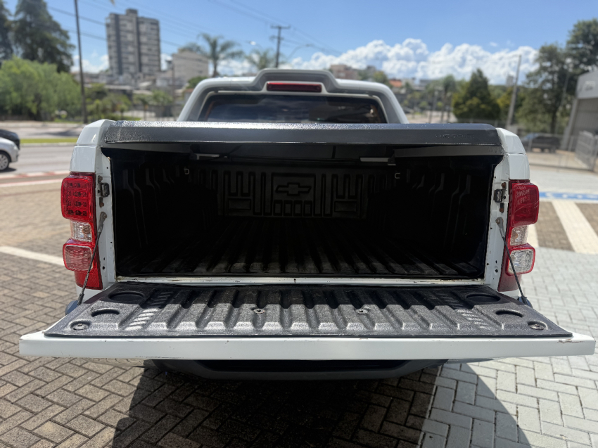 chevrolet s10 2.8 high country 4x4 cd 16v turbo diesel 4p automatico 20178