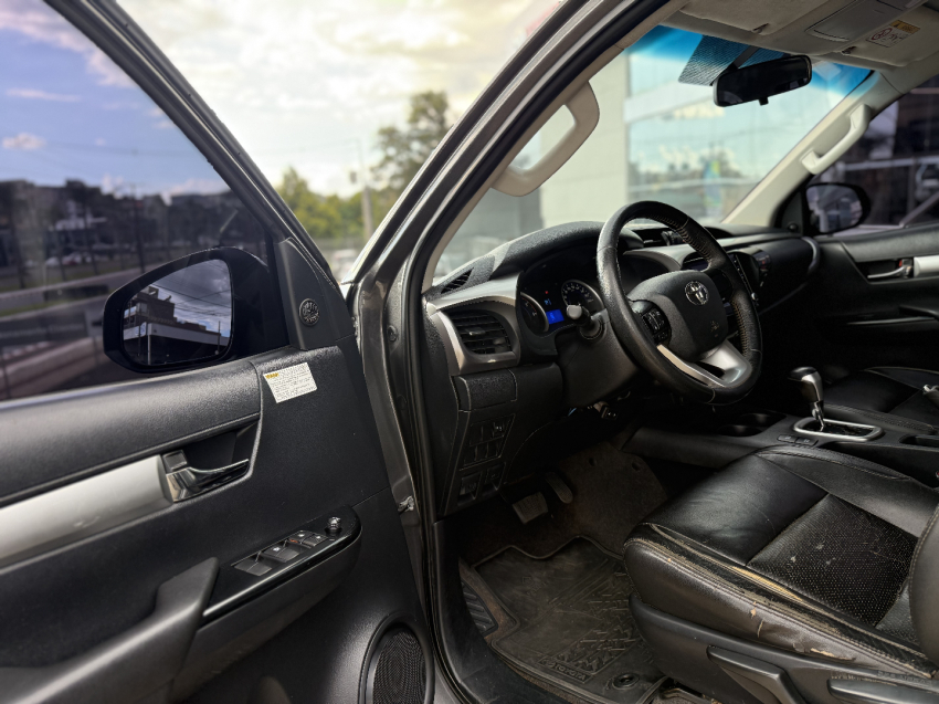 toyota hilux 2.8 sr 4x4 cd 16v diesel 4p automatico 20209