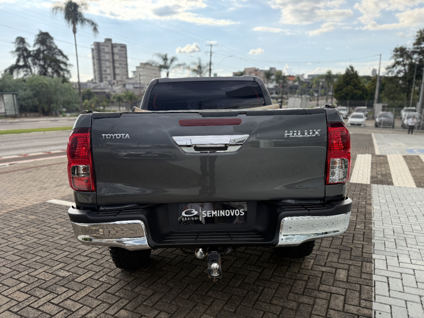 toyota hilux 2.8 sr 4x4 cd 16v diesel 4p automatico 20206
