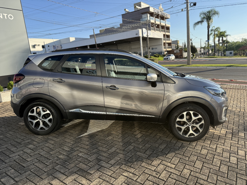 renault captur 1.6 16v sce flex bose x-tronic 4p automatico 20204