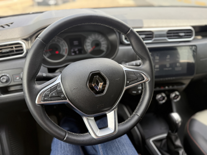 renault duster 1.3 tce flex iconic plus x-tronic 4p automatico 202613