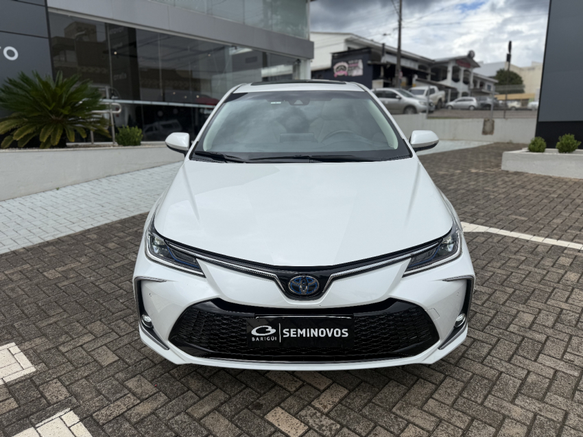 toyota corolla 1.8 hibrido automatico 20241