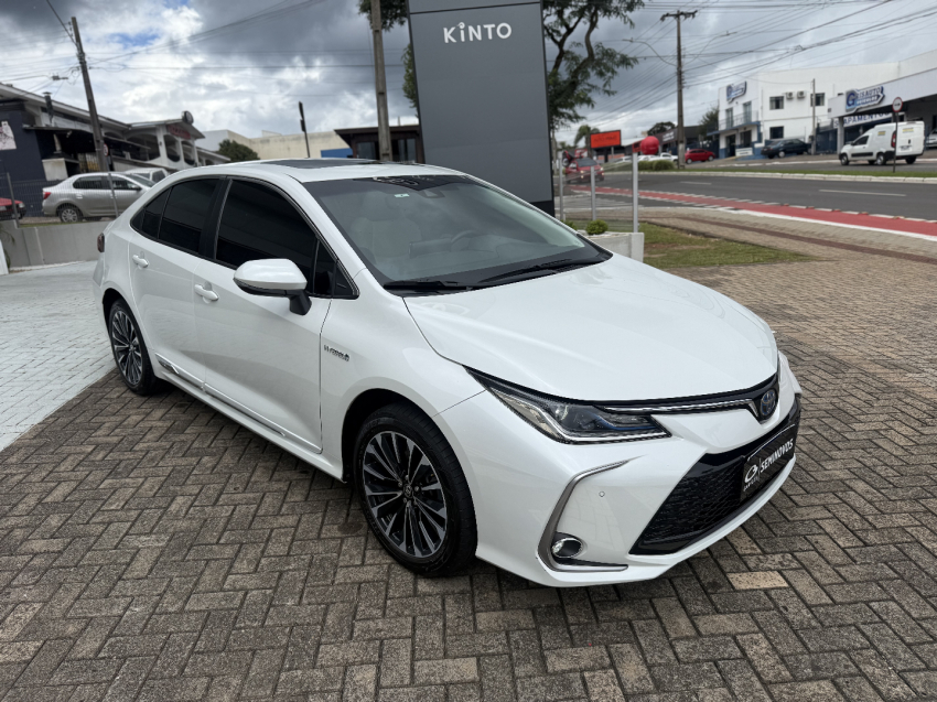 toyota corolla 1.8 hibrido automatico 2024