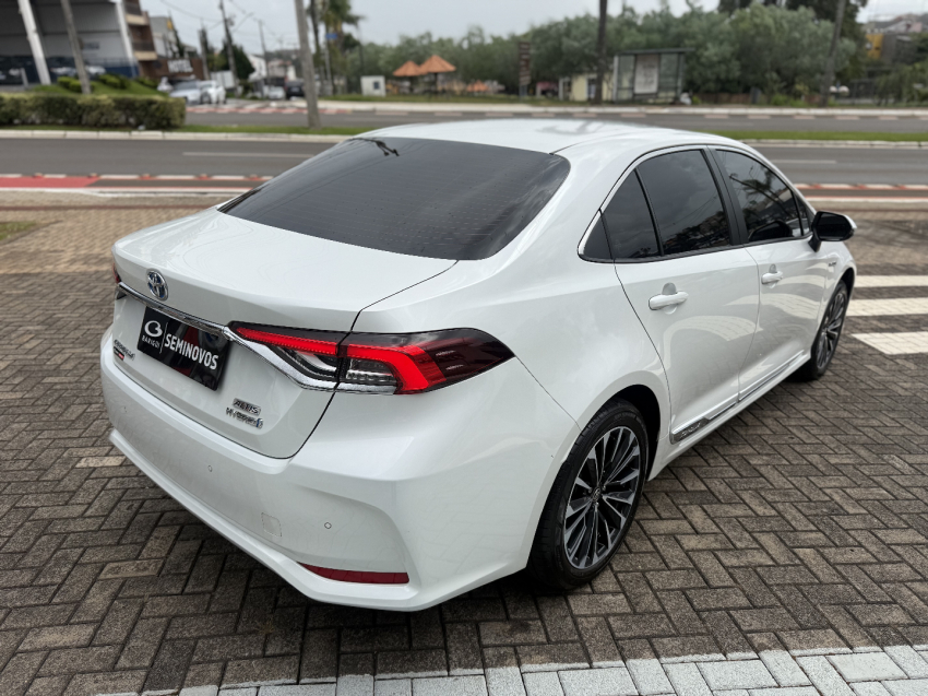 toyota corolla 1.8 hibrido automatico 20244