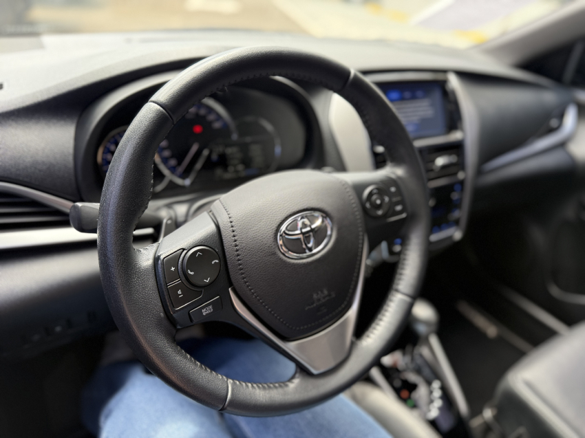 toyota yaris 1.5 16v flex xls connect multidrive 4p automatico 202214