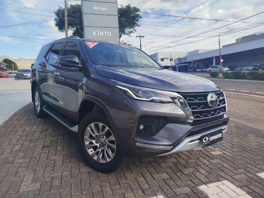 toyota hilux sw4 2.8 d-4d turbo diesel srx 7l 4x4 automatico 4p 2021