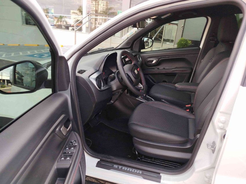 fiat strada 1.0 turbo 200 flex ultra cd cvt 4p automatico 20267