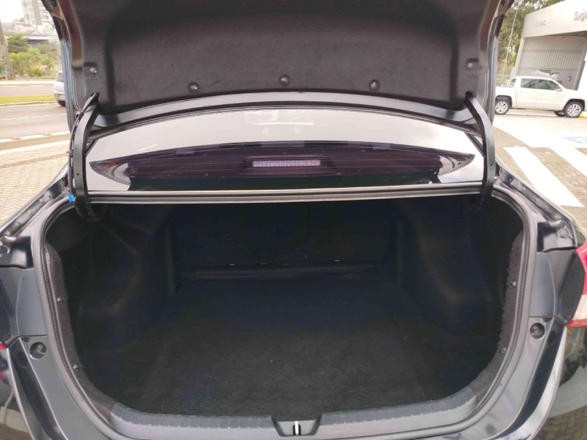 toyota yaris 1.5 16v flex sedan xs connect multidrive 4p automatico 20236