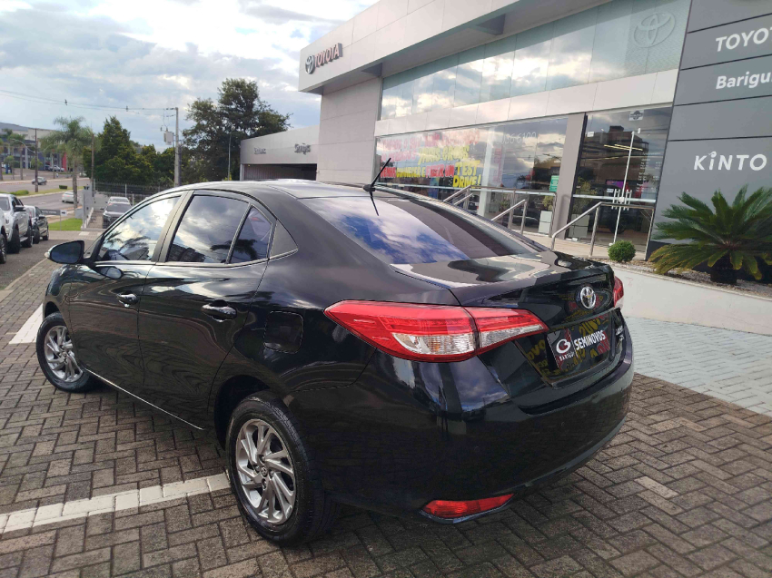 toyota yaris 1.5 16v flex sedan xs connect multidrive 4p automatico 20233