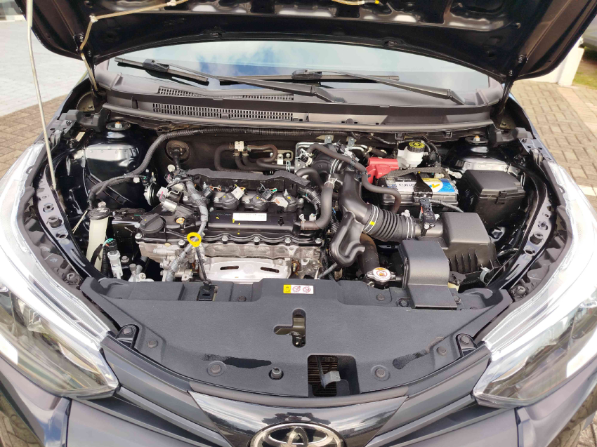 toyota yaris 1.5 16v flex sedan xs connect multidrive 4p automatico 20237