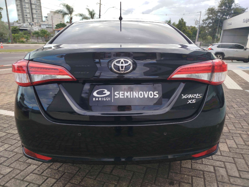 toyota yaris 1.5 16v flex sedan xs connect multidrive 4p automatico 20235