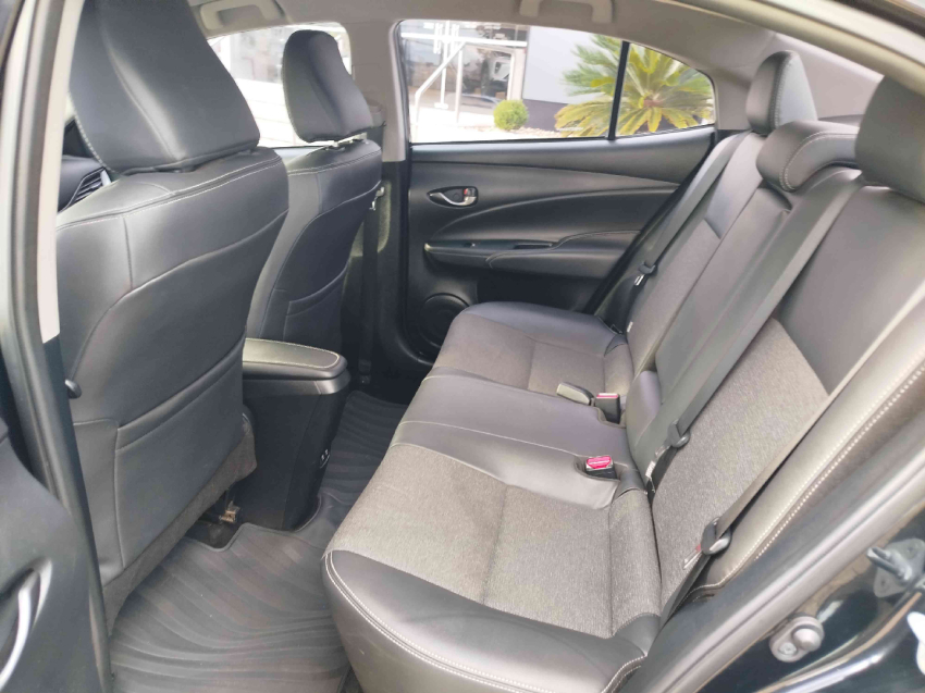 toyota yaris 1.5 16v flex sedan xs connect multidrive 4p automatico 20239