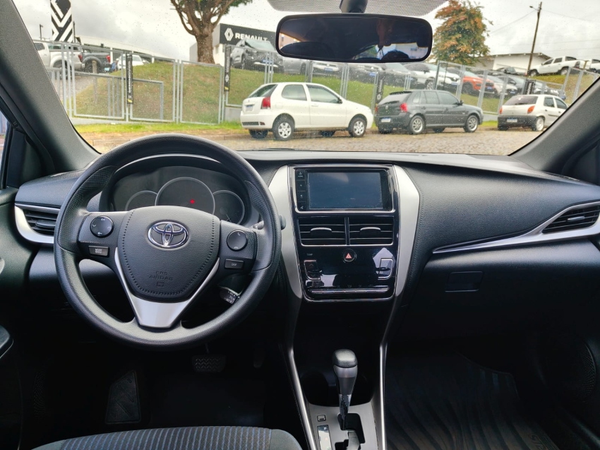 toyota yaris 1.5 16v flex xl plus connect multidrive 4p automatico 202211