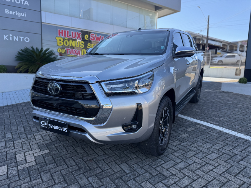 toyota hilux 2.8 d-4d turbo diesel cd srx 4x4 automatico 4p 20232