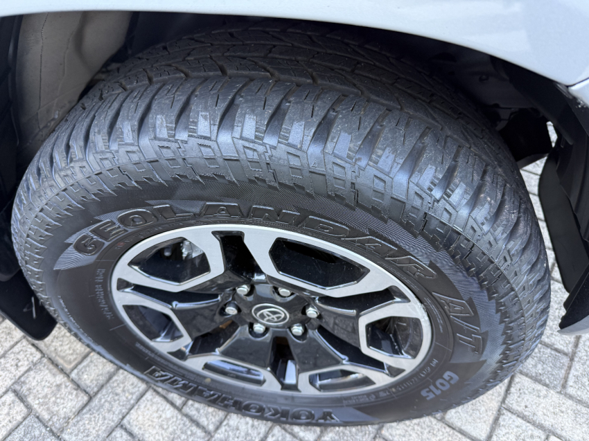 toyota hilux 2.8 d-4d turbo diesel cd srx 4x4 automatico 4p 202314