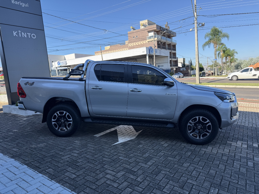 toyota hilux 2.8 d-4d turbo diesel cd srx 4x4 automatico 4p 20234