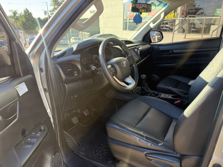 toyota hilux 2.8 narrow 4x4 cd 16v diesel 4p manual 201910