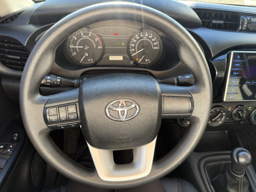 toyota hilux 2.8 narrow 4x4 cd 16v diesel 4p manual 201914