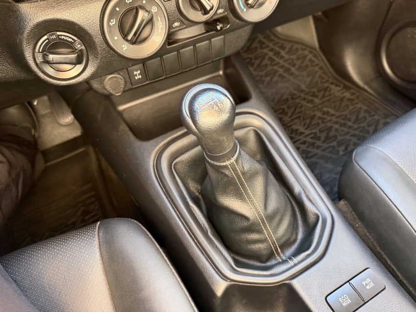 toyota hilux 2.8 narrow 4x4 cd 16v diesel 4p manual 201913