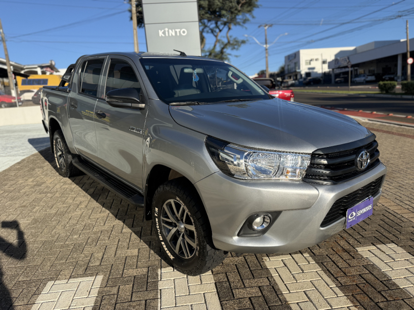 toyota hilux 2.8 narrow 4x4 cd 16v diesel 4p manual 2019