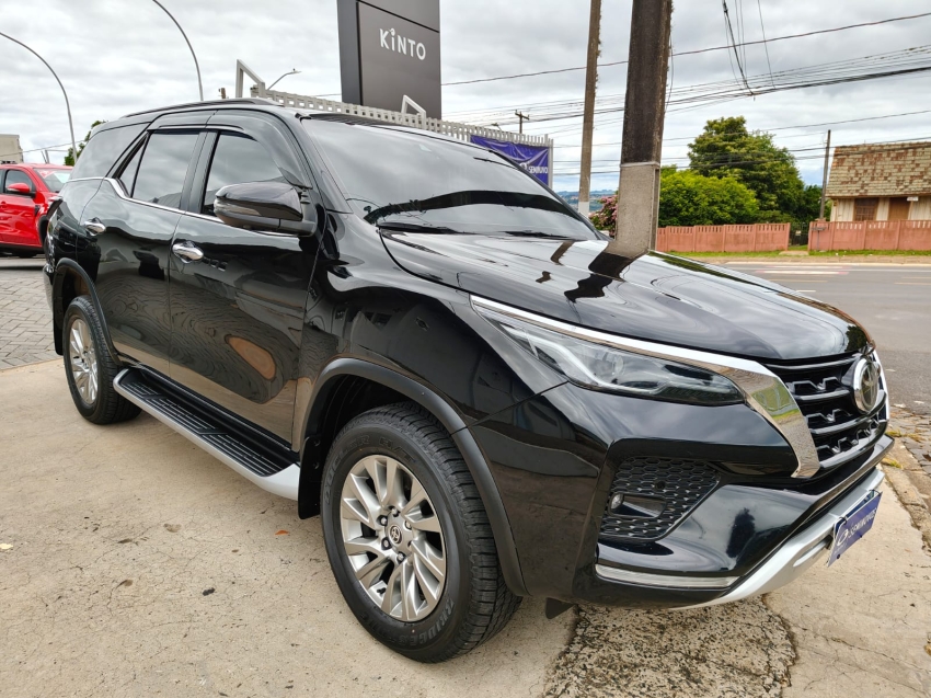 toyota hilux sw4 2.8 d-4d turbo diesel srx 7l 4x4 automatico 4p 2024