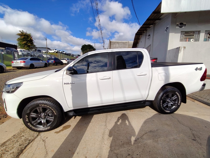 toyota hilux 2.8 d-4d turbo diesel cd sr 4x4 automatico 4p 20227