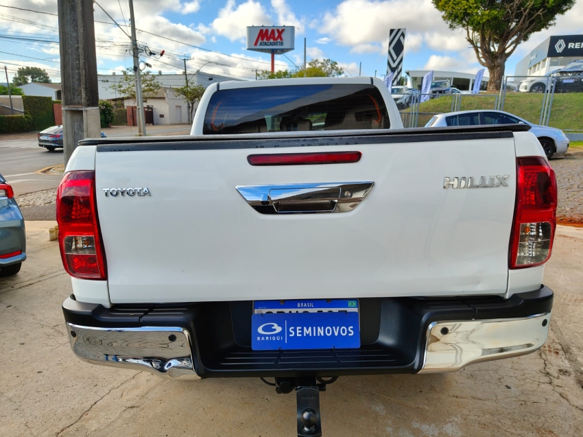 toyota hilux 2.8 d-4d turbo diesel cd sr 4x4 automatico 4p 20224