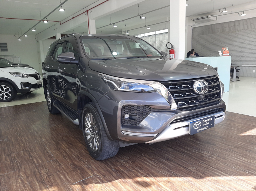 sw4 srx 2.8 diesel