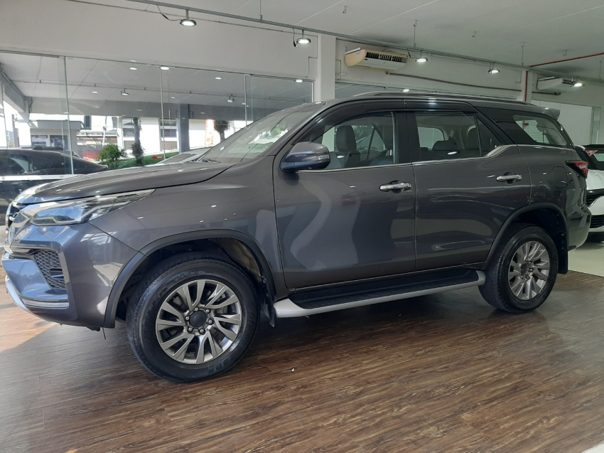 sw4 srx 2.8 diesel4