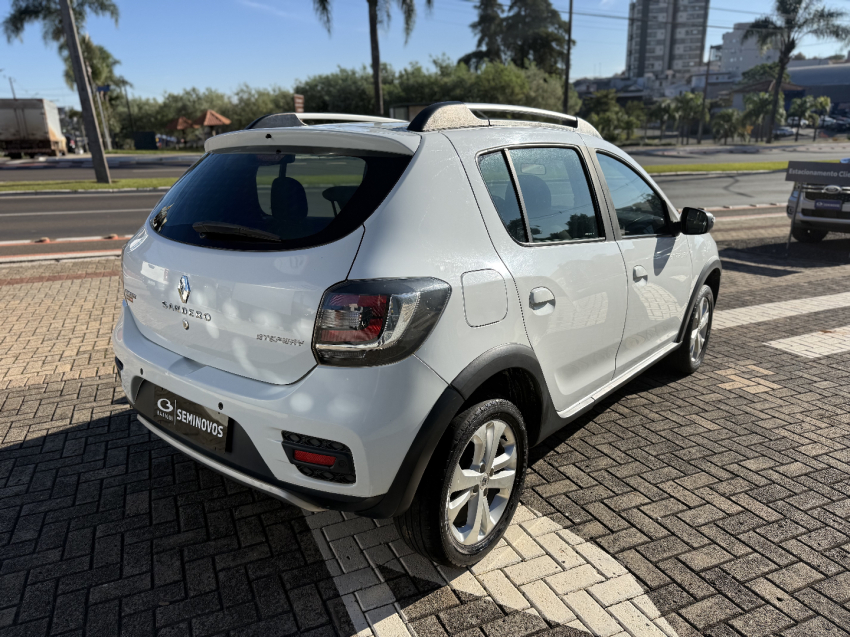 renault sandero 1.6 stepway 8v flex 4p manual 20157