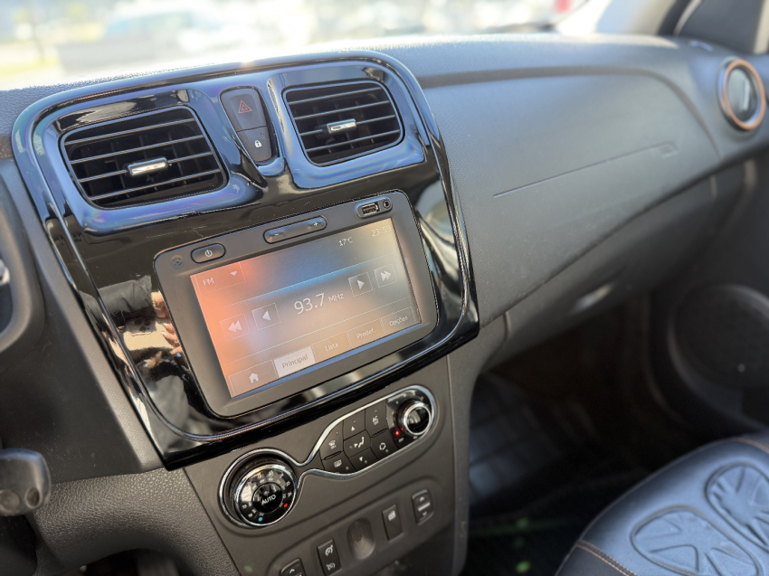 renault sandero 1.6 stepway 8v flex 4p manual 201512