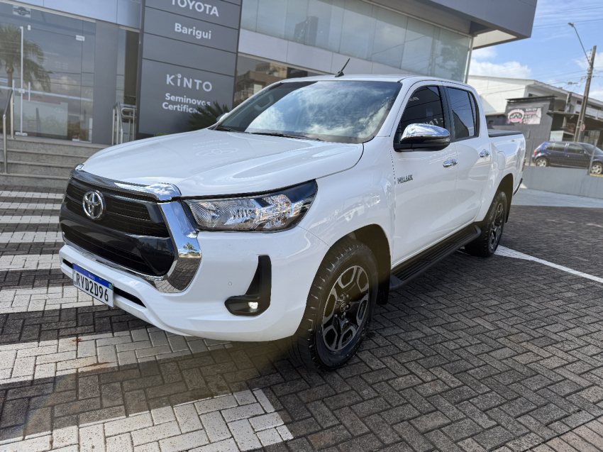 toyota hilux 2.8 d-4d turbo diesel cd srv 4x4 automatico 4p 20222