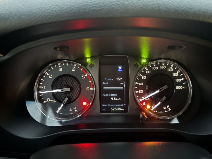 toyota hilux 2.8 d-4d turbo diesel cd srx plus 4x4 automatico 4p 202512