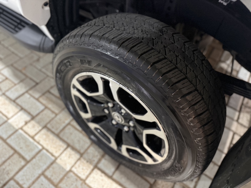 toyota hilux 2.8 d-4d turbo diesel cd srx plus 4x4 automatico 4p 202517